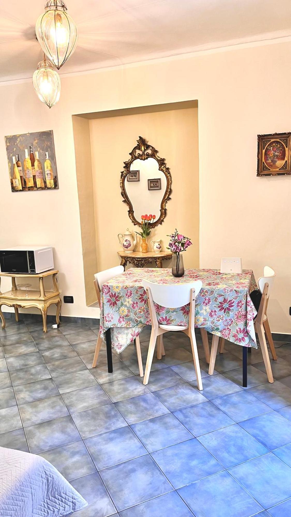 Al Bicerin Apartment, In Historical Center Of Torino Eksteriør billede